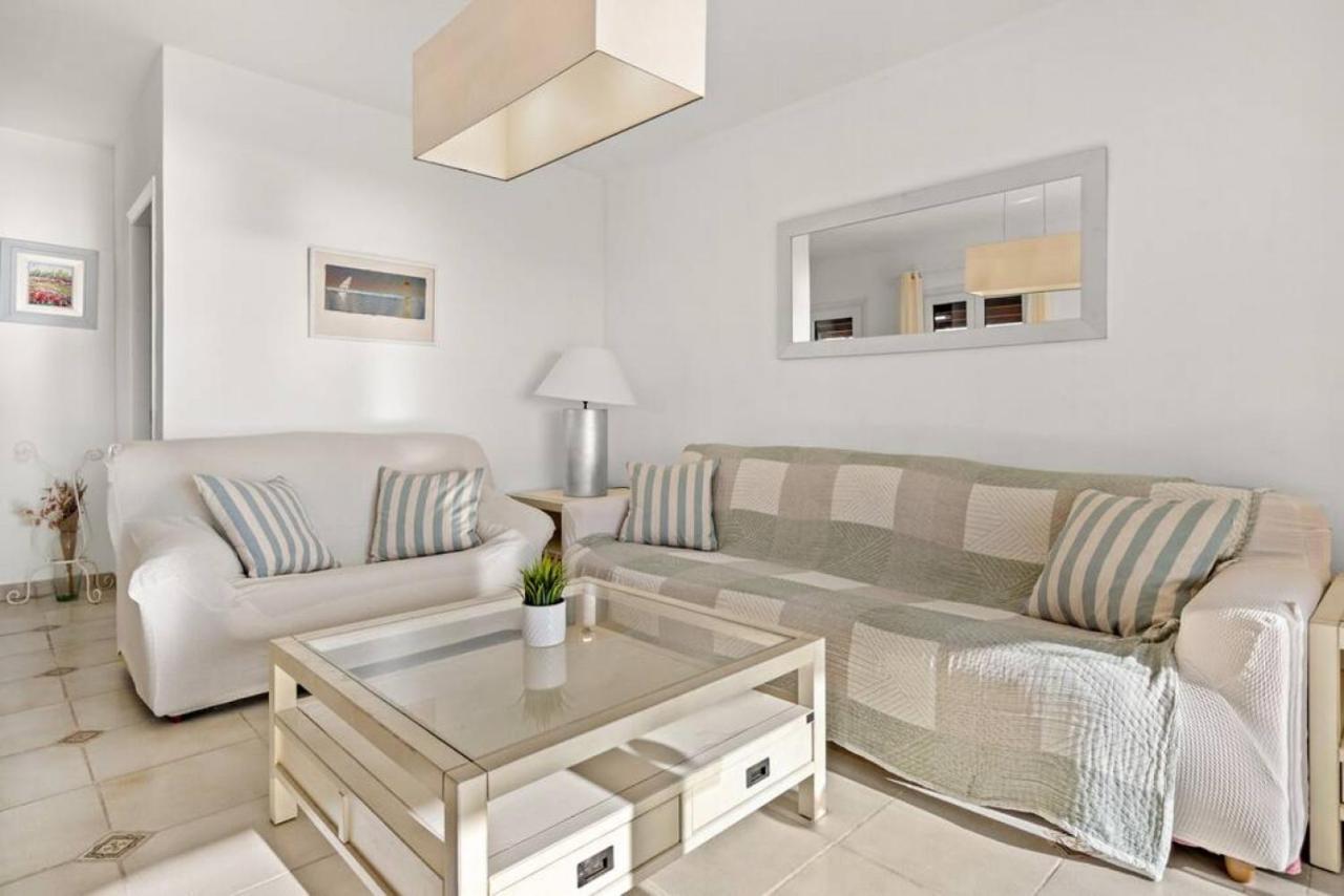 Villa Atalis Son Bou Bagian luar foto